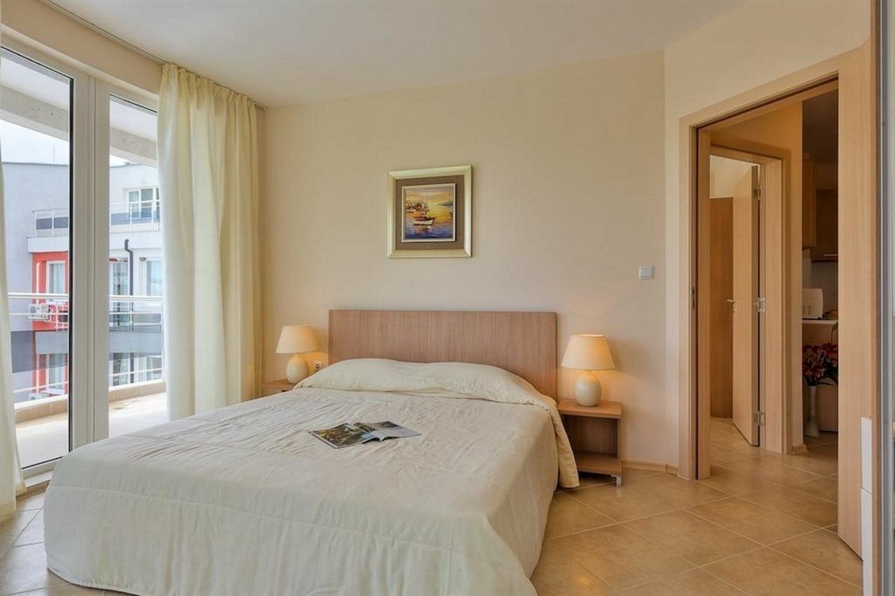 Emberli Aparthotel ロゼネッツ エクステリア 写真