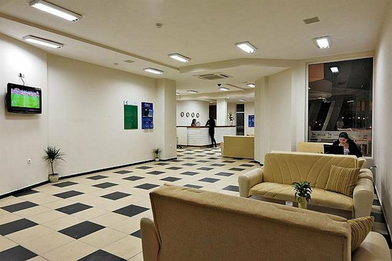 Emberli Aparthotel ロゼネッツ エクステリア 写真