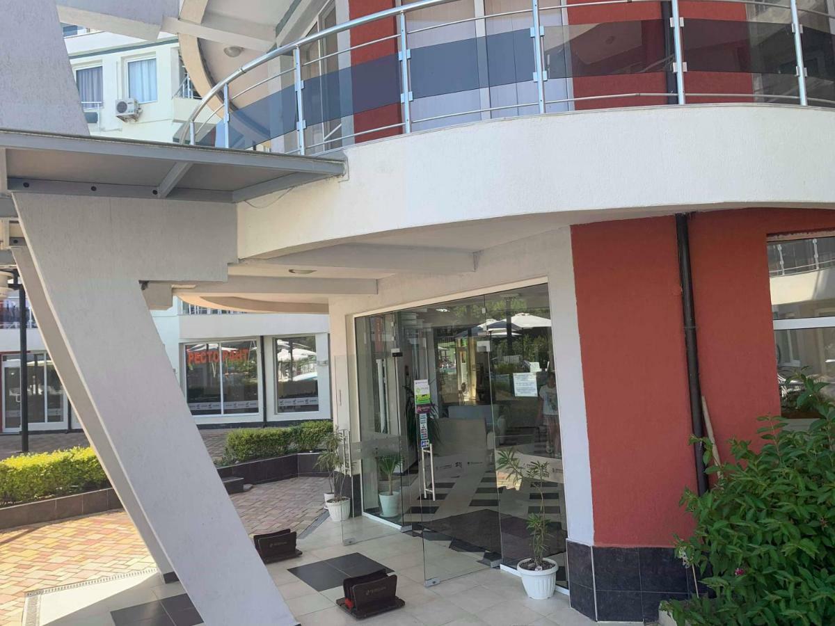 Emberli Aparthotel ロゼネッツ エクステリア 写真